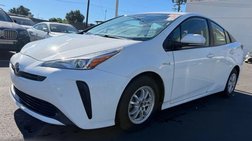 2022 Toyota Prius LE