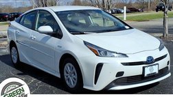 2022 Toyota Prius LE