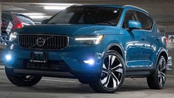 2023 Volvo XC40 B5 Ultimate Bright Theme