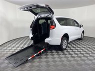 2024 Chrysler Pacifica Touring