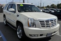 2014 Cadillac Escalade Luxury