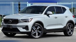 2025 Volvo XC40 B5 Core Bright Theme