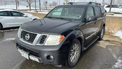 2010 Nissan Pathfinder LE