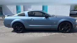 2006 Ford Mustang V6 Deluxe