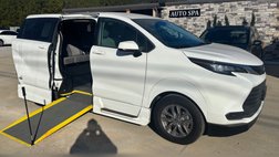 2022 Toyota Sienna LE 8-Passenger