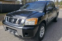 2012 Nissan Titan SV