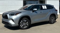 2022 Toyota Highlander Hybrid XLE
