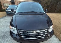 2005 Chrysler Town and Country Limited