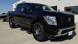 2022 Nissan Titan SV