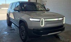 2025 Rivian R1S Adventure