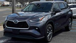 2022 Toyota Highlander Hybrid XLE