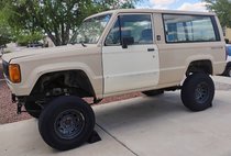 1986 Isuzu Trooper II Deluxe