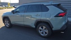 2022 Toyota RAV4 Hybrid XLE