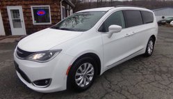 2017 Chrysler Pacifica Touring Plus