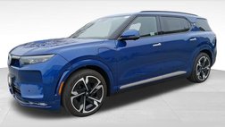 2024 VinFast VF9 Plus