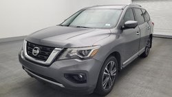 2017 Nissan Pathfinder Platinum