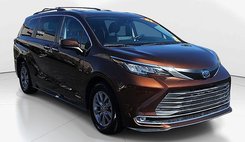 2021 Toyota Sienna XLE