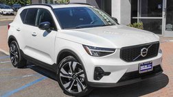 2025 Volvo XC40 B5 Plus Dark Theme