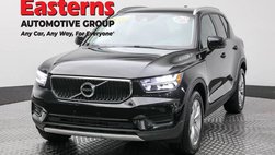 2022 Volvo XC40 T5 Momentum