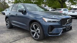 2024 Volvo XC60 Recharge T8 Ultimate Dark Theme