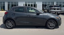 2020 Toyota Yaris Hatchback LE