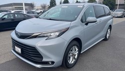 2022 Toyota Sienna Woodland Edition