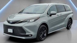 2024 Toyota Sienna Woodland Edition