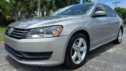 2013 Volkswagen Passat SE PZEV