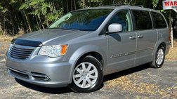 2016 Chrysler Town and Country Touring
