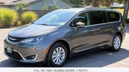 2017 Chrysler Pacifica Touring L FWD