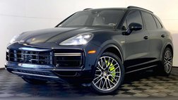 2023 Porsche Cayenne Turbo S E-Hybrid
