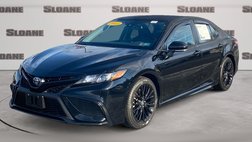 2022 Toyota Camry Hybrid SE Nightshade