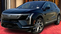 2025 Cadillac OPTIQ Luxury 1
