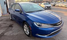 2017 Chrysler 200 Limited