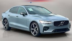 2024 Volvo S60 B5 Core Dark Theme