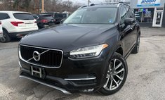 2017 Volvo XC90 T6 Momentum
