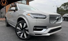 2023 Volvo XC90 Recharge T8 Ultimate Bright Theme 7P