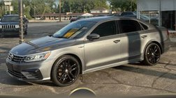 2017 Volkswagen Passat 1.8T R-Line