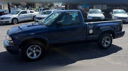 2000 Chevrolet S-10 Base