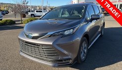 2024 Toyota Sienna LE 8-Passenger