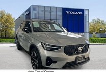 2023 Volvo XC40 B5 Plus Dark Theme