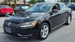 2014 Volkswagen Passat 1.8T SE with Sunroof 1.8