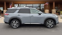 2025 Nissan Pathfinder Platinum