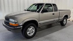 2002 Chevrolet S-10 LS