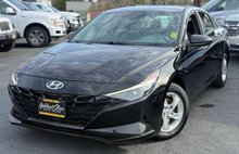 2023 Hyundai Elantra SE