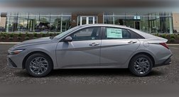 2025 Hyundai Elantra Hybrid 