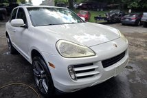 2010 Porsche Cayenne Base