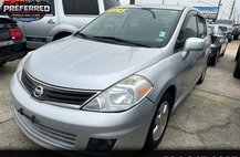 2011 Nissan Versa 1.8 S