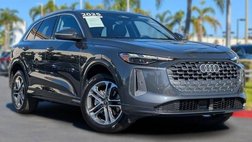 2025 Audi Q5 quattro Premium TFSI