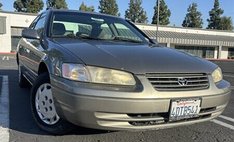 1999 Toyota Camry LE